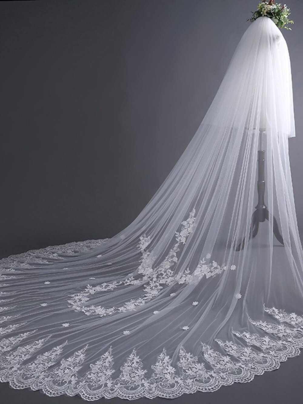 ✨✨ 2 Tier Cathedral Wedding Veil Floral Lace Edge with Blusher Comb ✨✨
